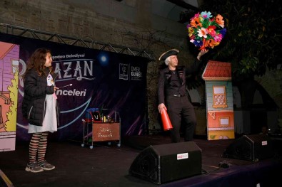 Kusadasi'nda Ramazan Eglencesine Yogun Ilgi