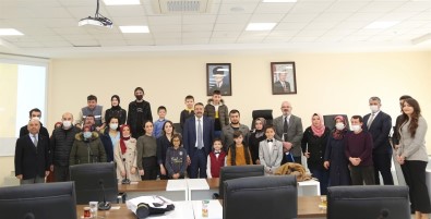 Kütahya'nin 'Kitap Kurtlari' Ödüllendirildi