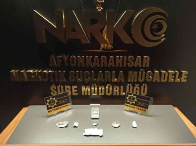 Torbaci Operasyonunda 2 Kisi Tutuklandi