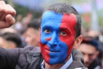 Trabzonsporlu Taraftarlar Kutlamalara Erken Basladi