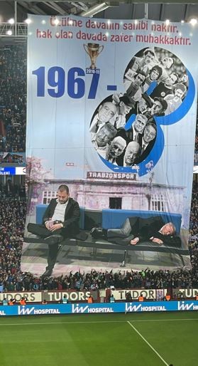 Trabzonspor'un şampiyonluk maçında gönderme içeren koreografi