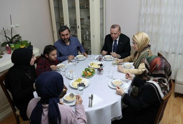 Başkan Erdoğan'ın haftalık iftar programı belli oldu! Vekiller, öğretmenler, polis ve jandarmalar...