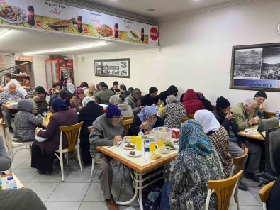 Bu Lokantada 15 Yildir Iftar Yemekleri Ücretsiz