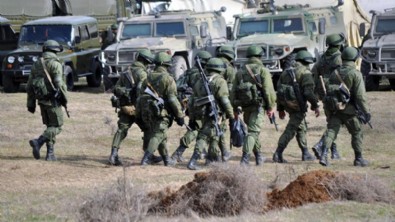 Geri çekilen Rus ordusu için ilginç iddia: Kışlasına dönenler istifa ediyor