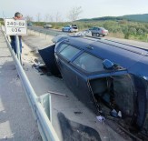 Manisa'da Kontrolden Çikan Otomobil Sarampole Devrildi Açiklamasi 2 Yarali