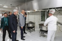 Ramazan'da Ihtiyaç Sahiplerine 'Sicak As'