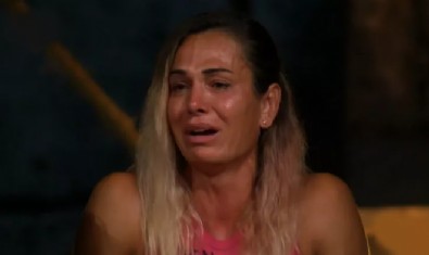 Survivor'da gözyaşlarına boğuldu!