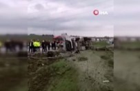 TEM Otoyolu'nda Tir Devrildi Açiklamasi 1 Ölü