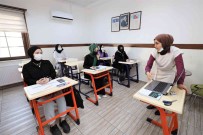 Basiskele'de Kadinlar Moda Tasarimi Ögreniyor