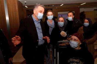 Bir Yili Askin Süredir Hastanede Tedavi Gören Firdevs'in Ramazan Davulcusu Istegi Gerçek Oldu