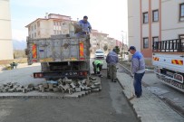 Bozulan Ve Deforme Olan Parke Tas Yollar Yenileniyor