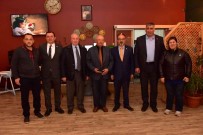 Bozüyük'te Muhtarlar Iftar Yemeginde Bulustu