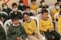 Büyüksehir Belediyesi, Çocuklari Hacivat Ve Karagöz Ile Bulusturuyor