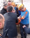 Kullanilmayan Evin Çatisi Çöktü, 1 Kisi Hayatini Kaybetti