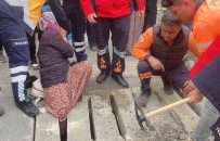 Mersin'de Görünmez Kaza... Kalabalik Merakla Kurtarma Çalismasini Izledi