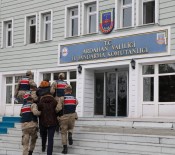 Ardahan'da 7 Yil 6 Ay Kesinlesmis Hapis Cezasi Bulunan 2 Hükümlü Yakalandi Haberi