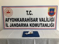 Jandarma Üst Aramasi Yaptigi Sahistan Esrar Ele Geçirdi
