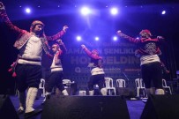 Karaalioglu Parki'nda Teke Yöresi Rüzgari