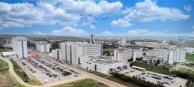 Yakin Dogu Üniversitesi Avrupa'da En Iyi Ilk 250 Üniversite Arasinda