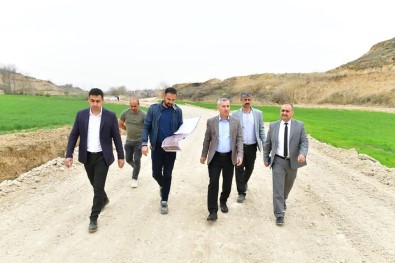 Yesilyurt'ta Yollar Daha Konforlu Hale Getiriliyor