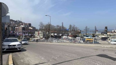 Yikilmasi Planlanan 64 Yillik Köprü Esnafina Tebligatlar Ulasti