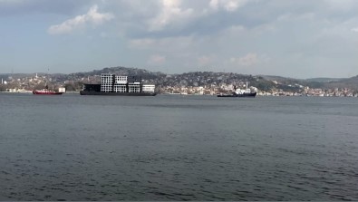 Bogaz'dan 'Apartman' Geçti