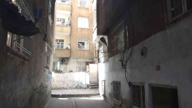 Diyarbakir'da Hirsizlar Karakolun Dibinde Internet Kablolarini Çaldi