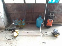 Girdikleri Evde Çelik Kasadan Altin Ve Paralari Çalin 4 Süpheli Tutuklandi