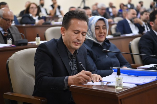 Tuzla Belediye Başkanı Yazıcı'dan İmamoğlu'na tepki: Yaptığı işlere bakıyorum, 10 üzerinden sıfır veriyorum