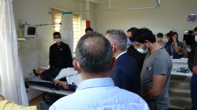 Adana Valisi Elban, Kazada Yaralanan Askerleri Ziyaret Etti