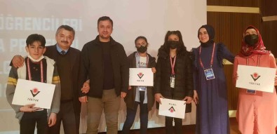 Ahmet Yesevi Imam Hatip Ortaokulu'na Iki Ödül Birden