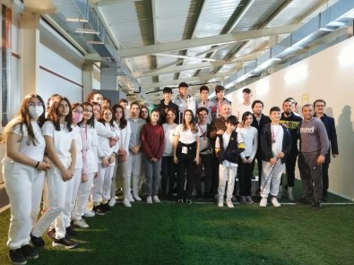 Çocuklardan Oklariyla Büyük Basari Sergiledi