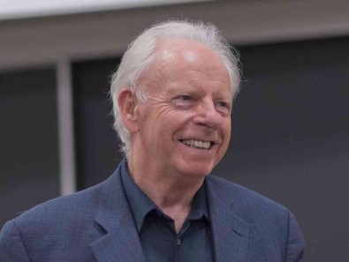 Dr. Tony Bates Ile Koronavirüs Sonrasi Açik Üniversitelerin Rolü Ve Gelecegi Konusuldu