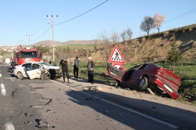 Elazig'da Feci Kaza Açiklamasi 1 Ölü, 3 Yarali