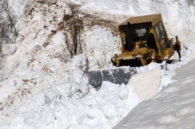 Karla Mücadele Nisan Ayinda Da Sürüyor
