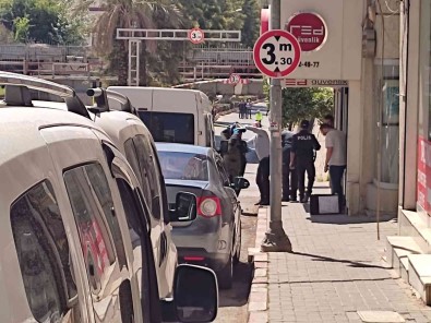 Nazilli'de Süpheli Paket Fünye Ile Patlatildi