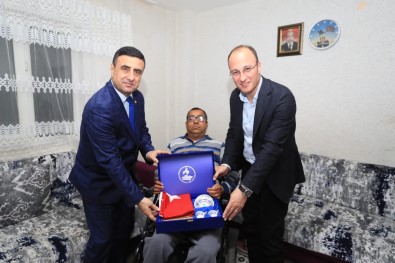 Pamukkale Belediyesinin Iftar Sofrasi Karakova'da Kuruldu