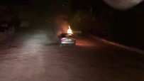Seyir Halindeki Otomobil Alev Aldi