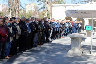 Yücel Sahin'in Aci Günü