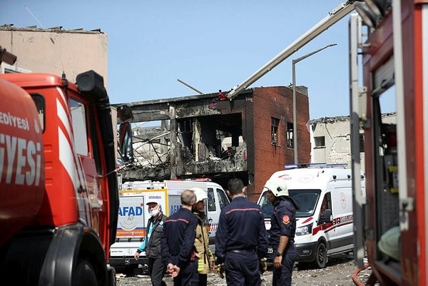 Tuzla'daki facia göz göre göre geldi! işçiler günler önce uyarmış!