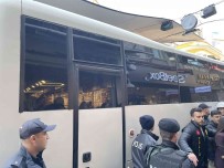 Besiktas'tan Taksim'e Çikmaya Çalisan Göstericilere Müdahale