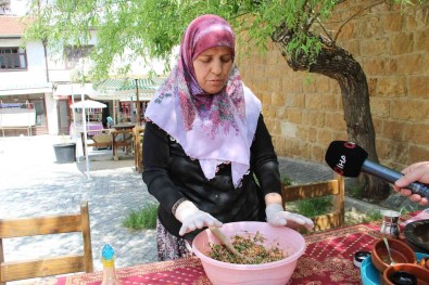 Beypazari'nin Meshur Sarmasi Ustasinin Elinden Böyle Yapiliyor