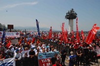Izmir'de 1 Mayis Kutlamalari Devam Ediyor