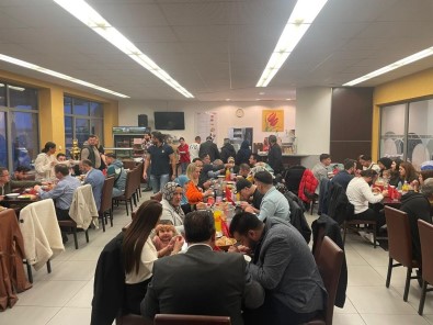 Karabüklü Gurbetçiler Iftarda Bulustu