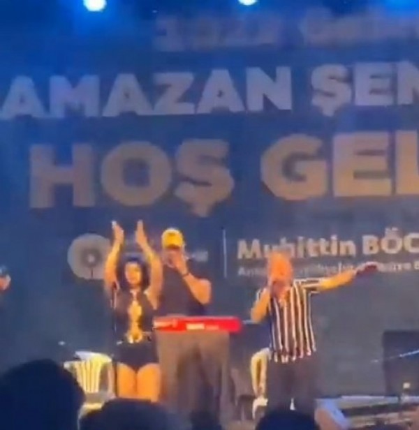 CHP'li Antalya Büyükşehir Belediyesi'nden skandal ramazan etkinliği! Kadın dansçıyla vur patlasın çal oynasın...