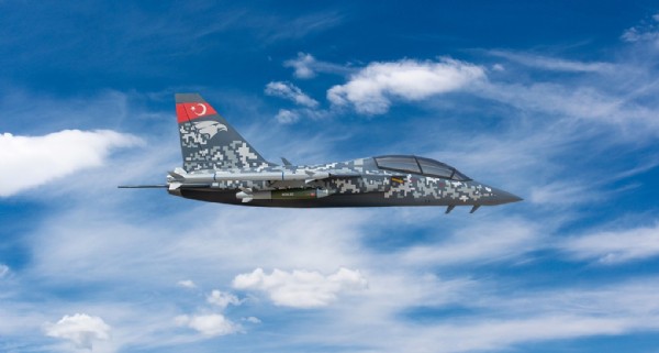 Türkiye'nin ilk yerli jet uçağı Hürjet havalanmak için gün sayıyor