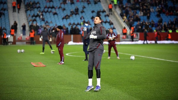 Son Dakika: Trabzonspor'da Dorukhan Toköz Türk futbol tarihine geçti! Sergen Yalçın'la beraber...