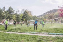 Kütahya'da Park Ve Bahçelerde Çim Biçme Çalismalari Haberi