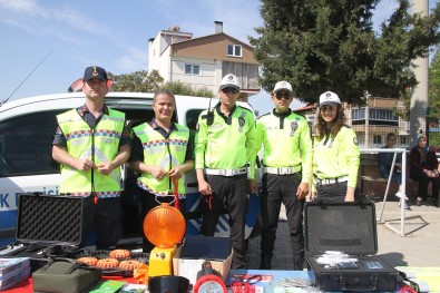 Kula'da Trafik Haftasi Kutlandi