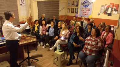 Türk Sanat Müzigi Konseri Öncesi Son Provalarini Yaptilar